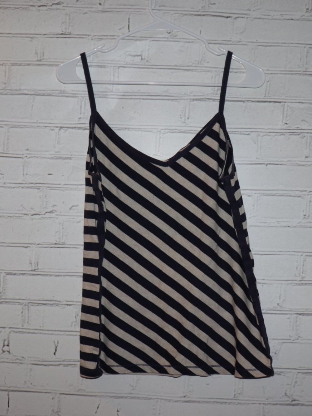 ✨ Old Navy Navy‑Blue & Cream Striped Tank • Size L ✨